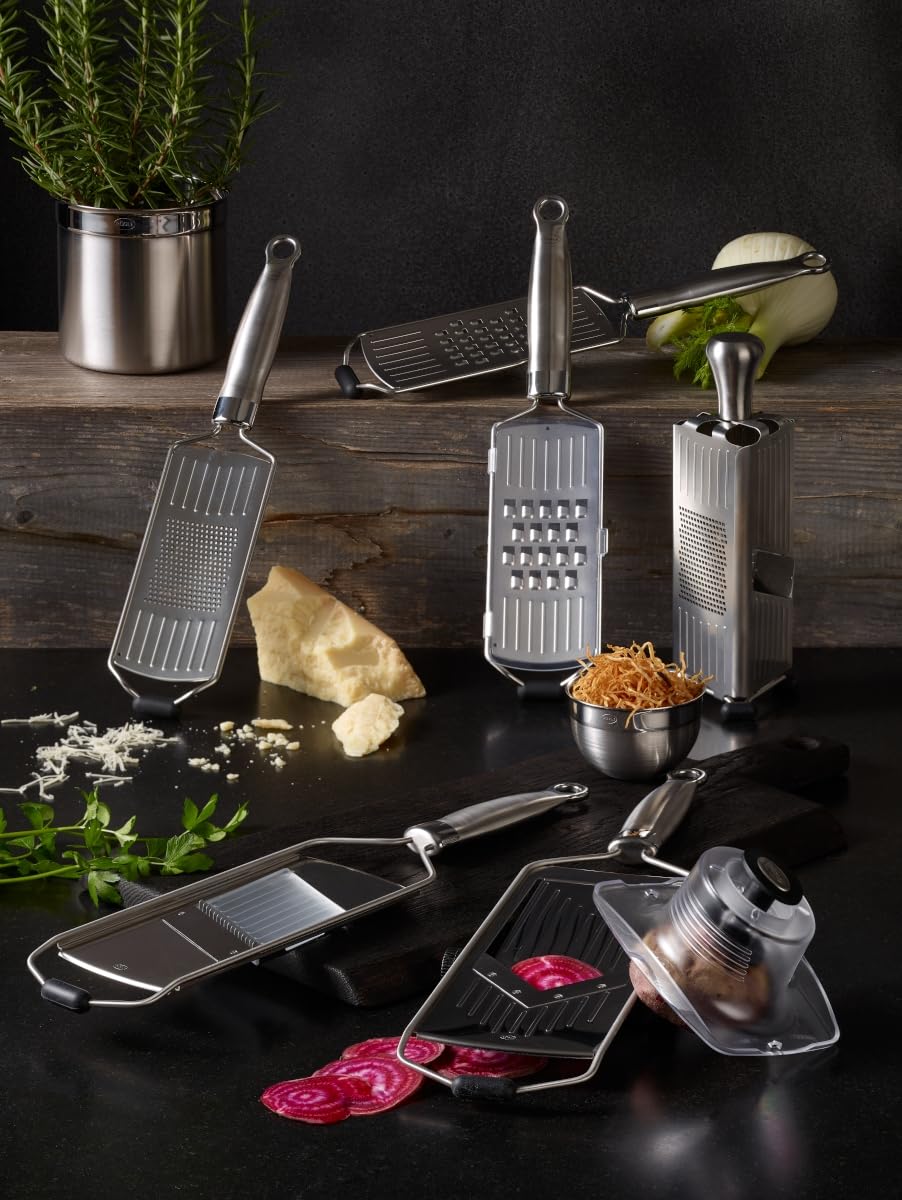 RÖSLE Supercut Slicer, V-Shaped Mandolin Slicer, 18/10 Stainless Steel Kitchen Utensil with 5 Cutting Thicknesses, Silicone Foot and Protective Cover for Vegetables or Fruits - 46cm - Image 5
